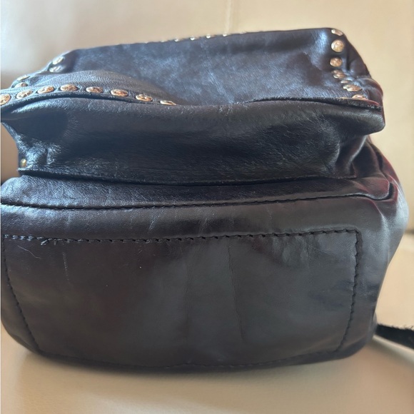 Campomaggi Black Small Backpack with Rivets - Picture 4 of 12